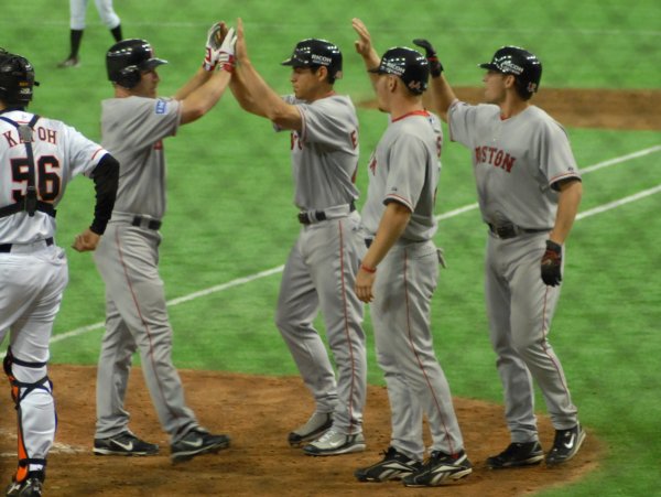 Marinerds, etc.: Game Report: Red Sox vs. Yomiuri Giants - Burned, baby,  burned