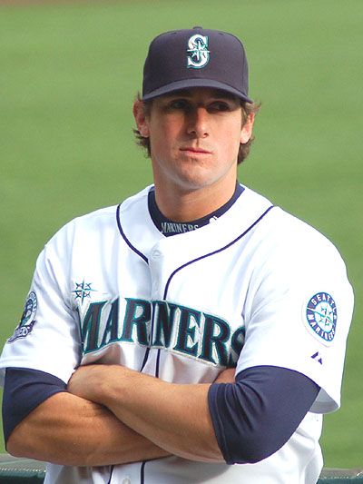 http://marinerds.com/pictures/062607/072-RowlandSmith.JPG